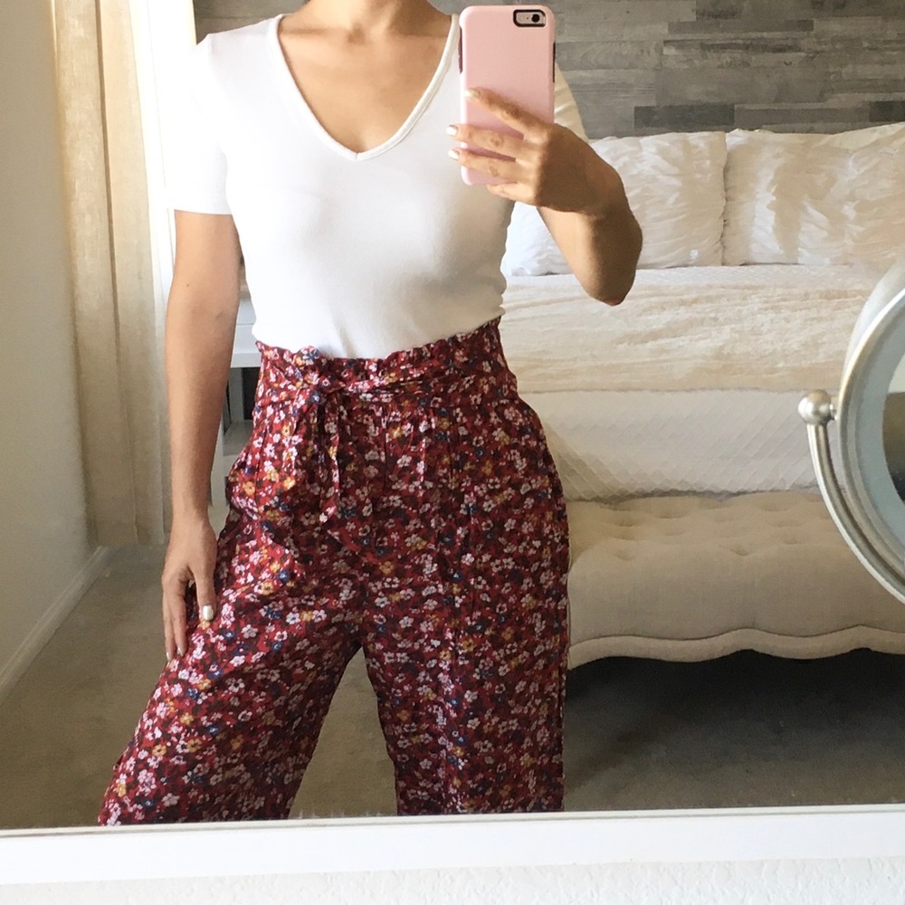 Wide leg floral pants.